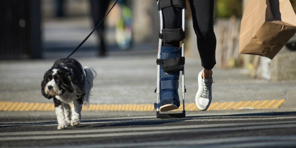 iwalk3.0 hands free crutch - trmu​